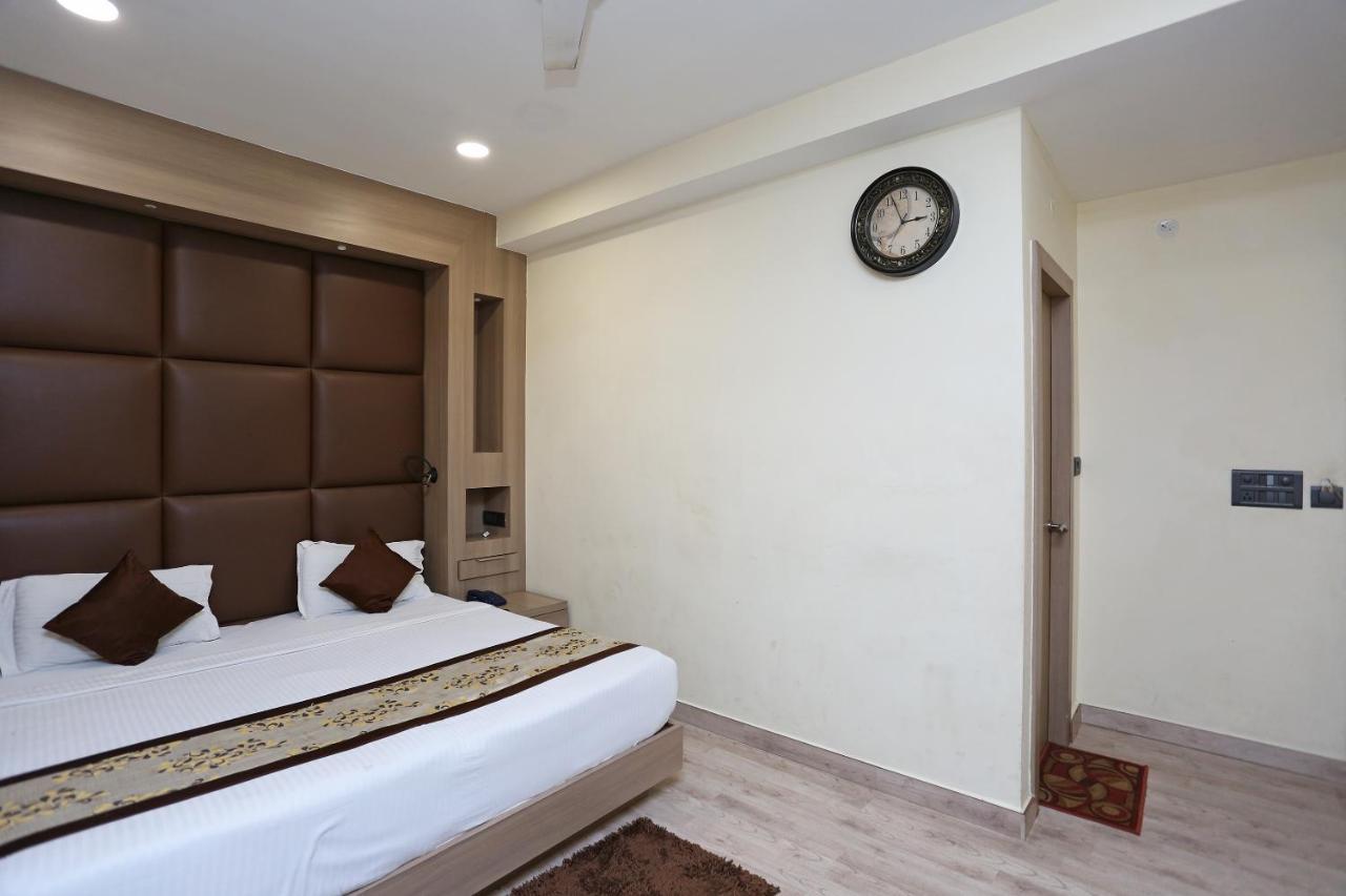 Capital O 5663 Gs Inn Chinhat Zewnętrze zdjęcie