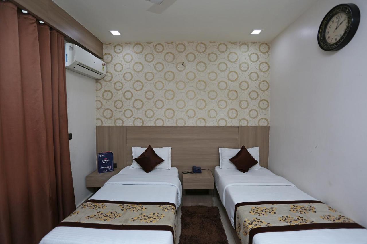 Capital O 5663 Gs Inn Chinhat Zewnętrze zdjęcie