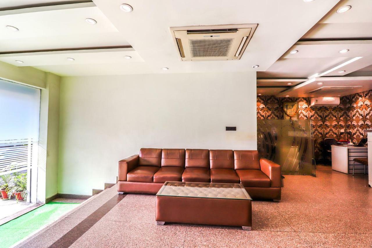 Capital O 5663 Gs Inn Chinhat Zewnętrze zdjęcie