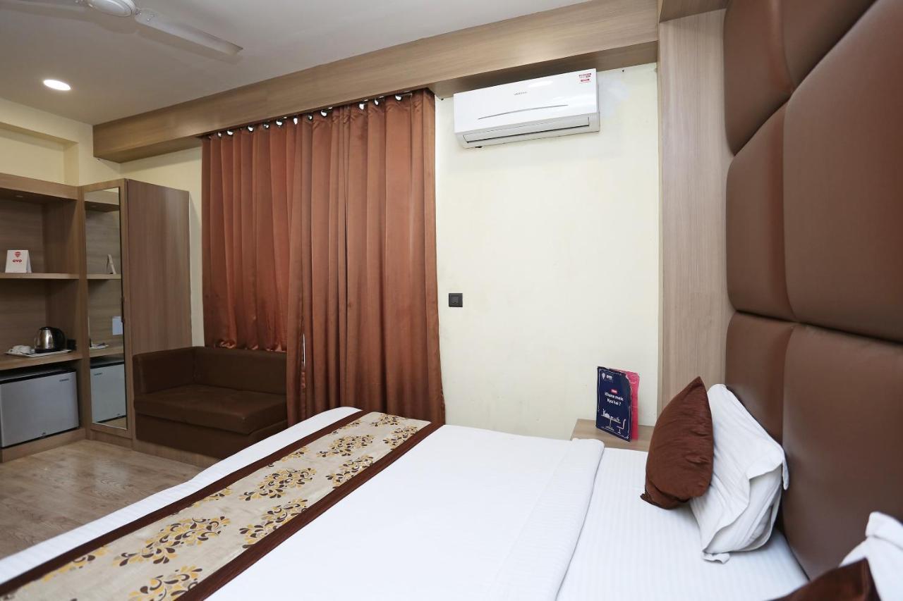 Capital O 5663 Gs Inn Chinhat Zewnętrze zdjęcie